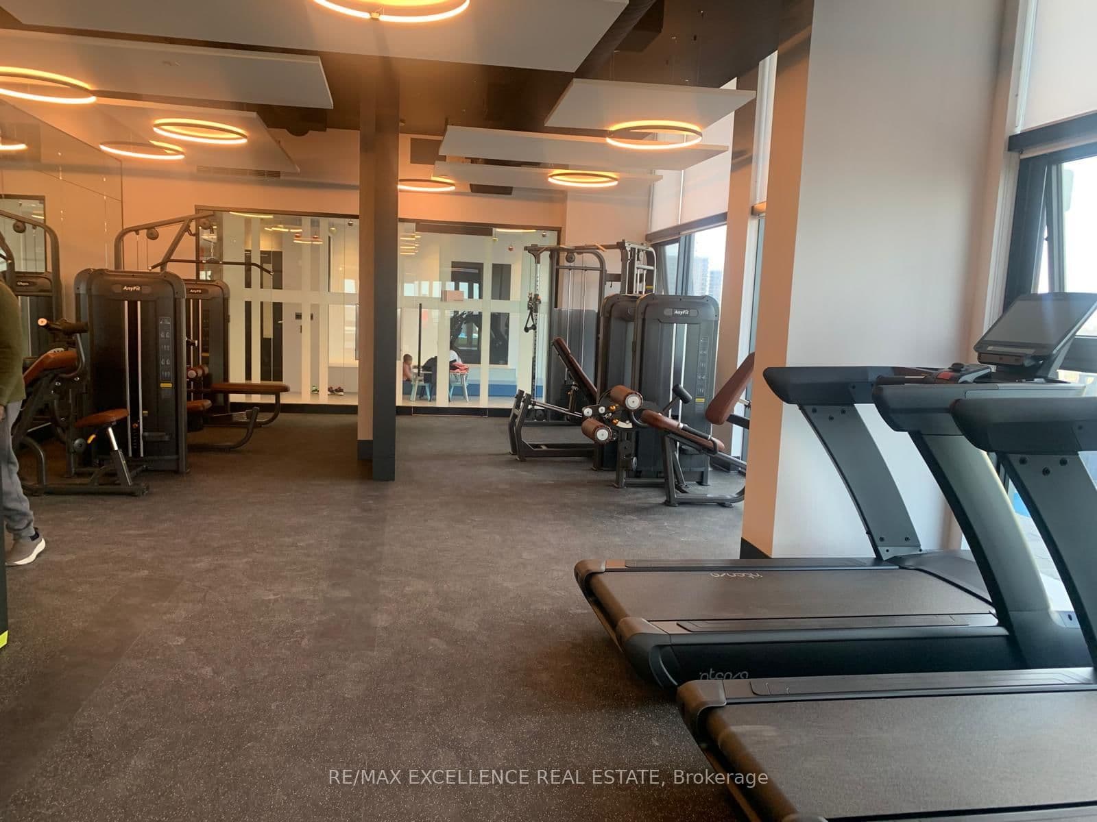 260 Malta Avenue, Unit 1702 thumbnail 8