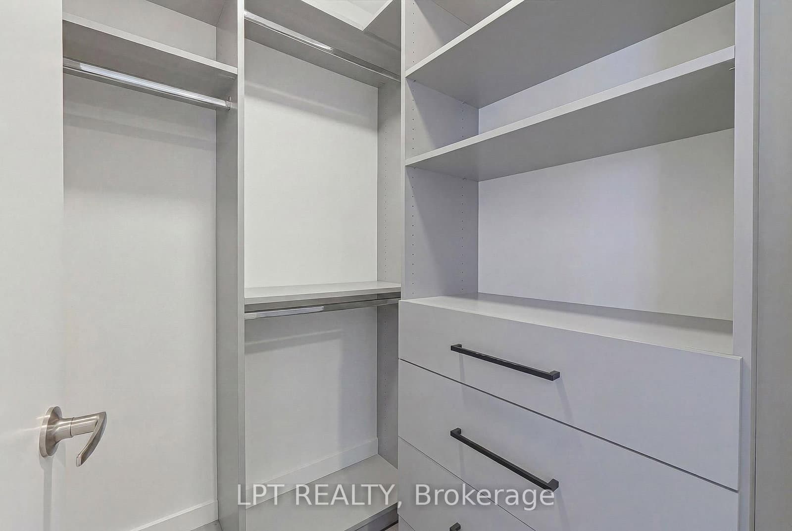 10 Gibbs Road, Unit 709 thumbnail 15