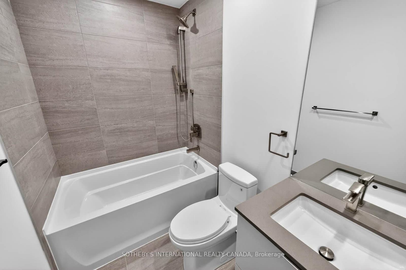 1 Fairview Road E, Unit 3203 thumbnail 5