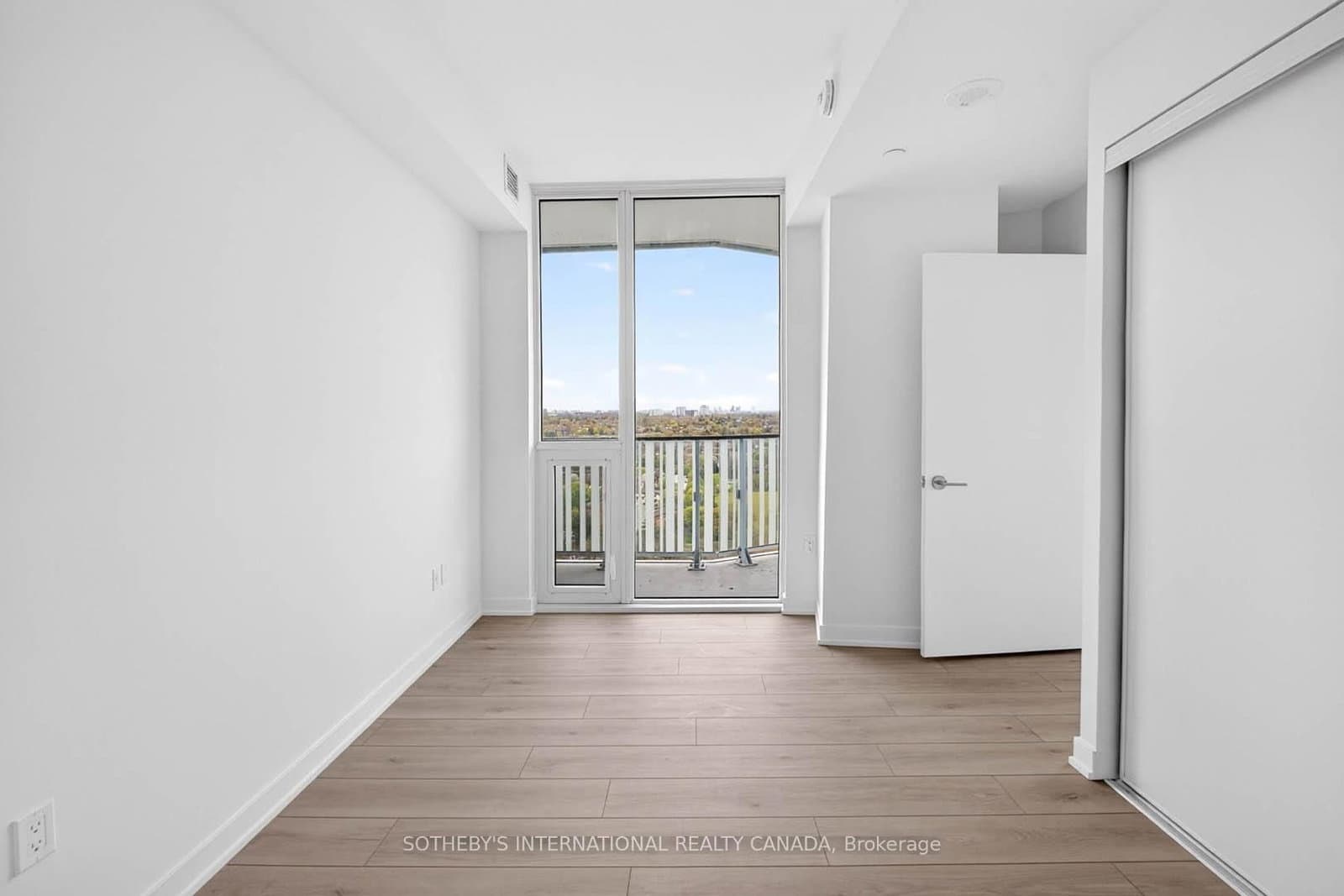 1 Fairview Road E, Unit 3203 thumbnail 8