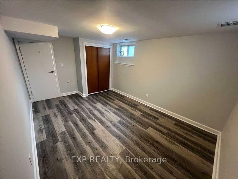 1 Henderson Avenue, Unit 5 thumbnail 6
