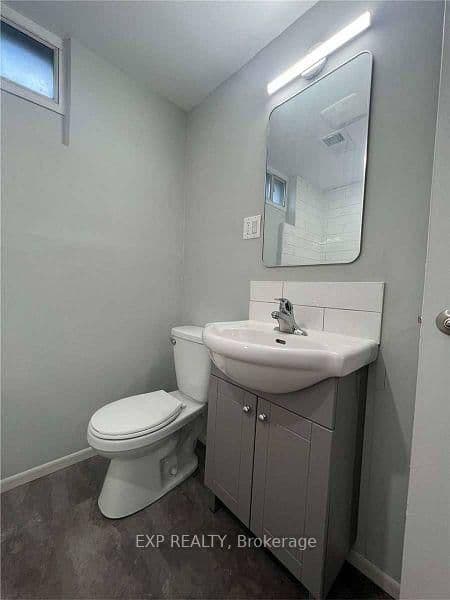 1 Henderson Avenue, Unit 5 thumbnail 8