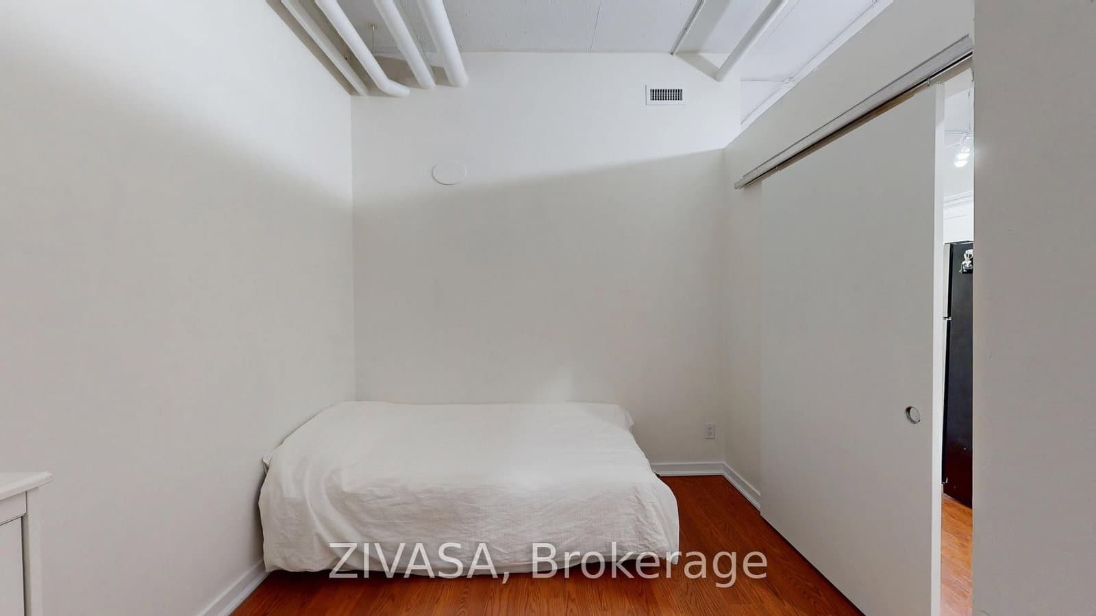2 Fieldway Road, Unit 218 thumbnail 16