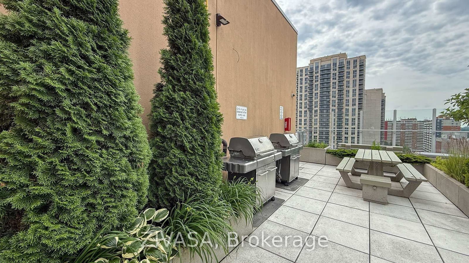 2 Fieldway Road, Unit 218 thumbnail 20