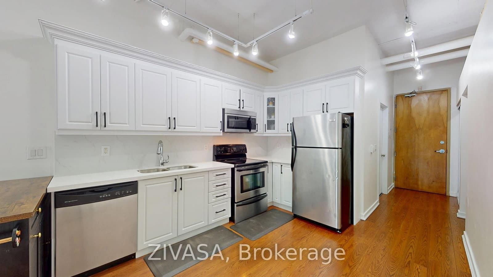 2 Fieldway Road, Unit 218 thumbnail 8