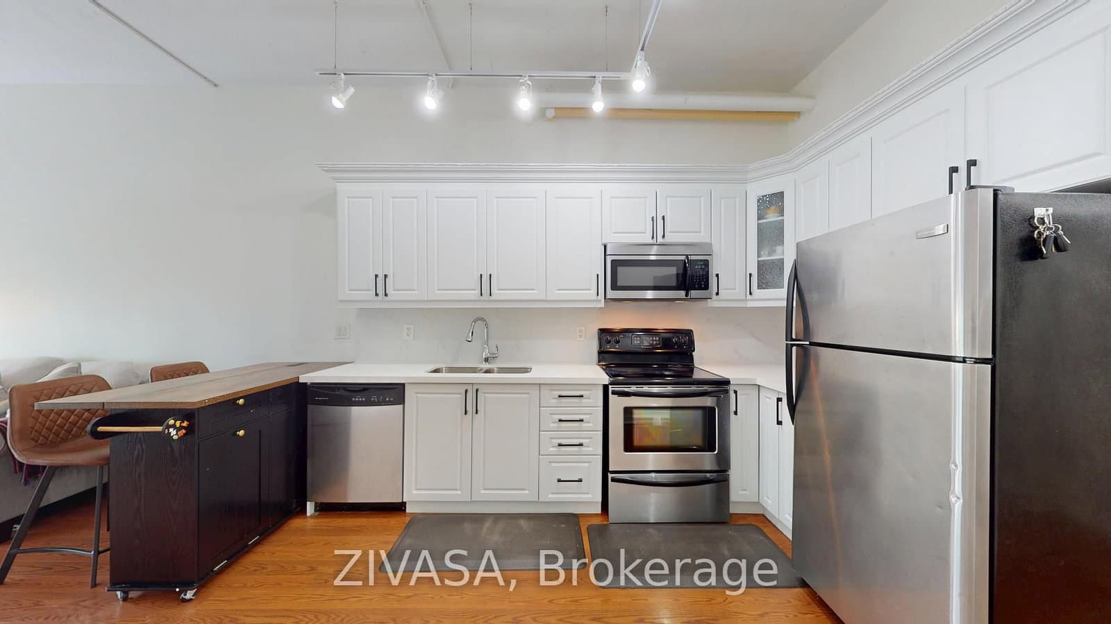 2 Fieldway Road, Unit 218 thumbnail 9