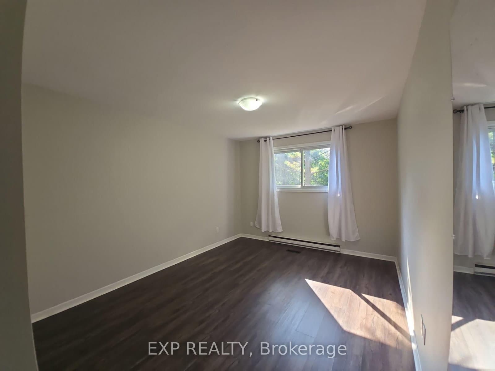 87 Wellington Street E, Unit Main Level thumbnail 15