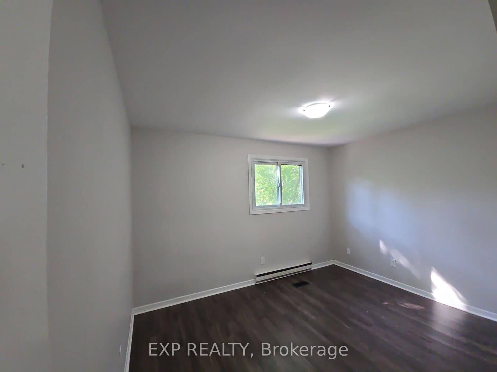 87 Wellington Street E, Unit Main Level thumbnail 20