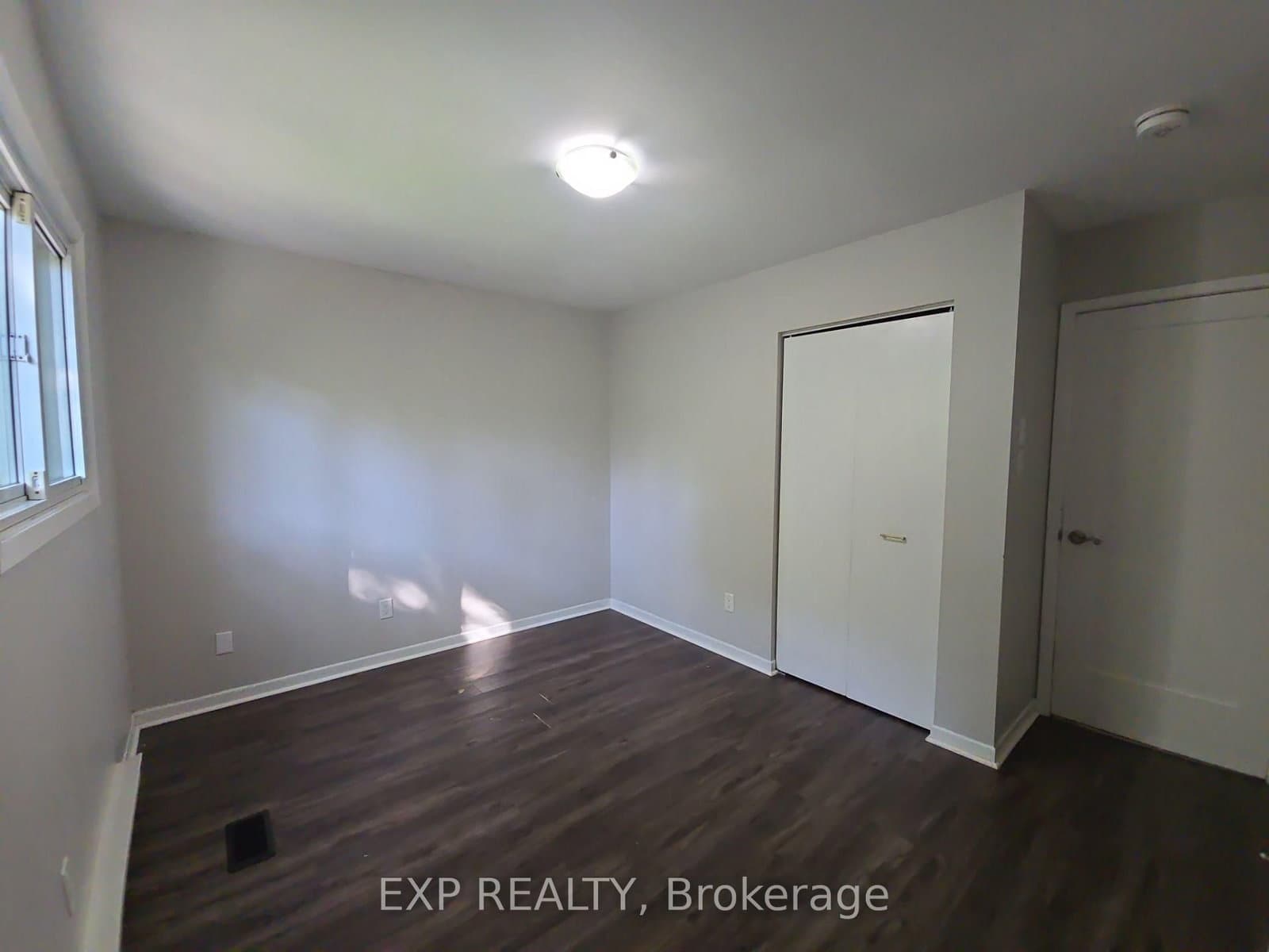87 Wellington Street E, Unit Main Level thumbnail 21