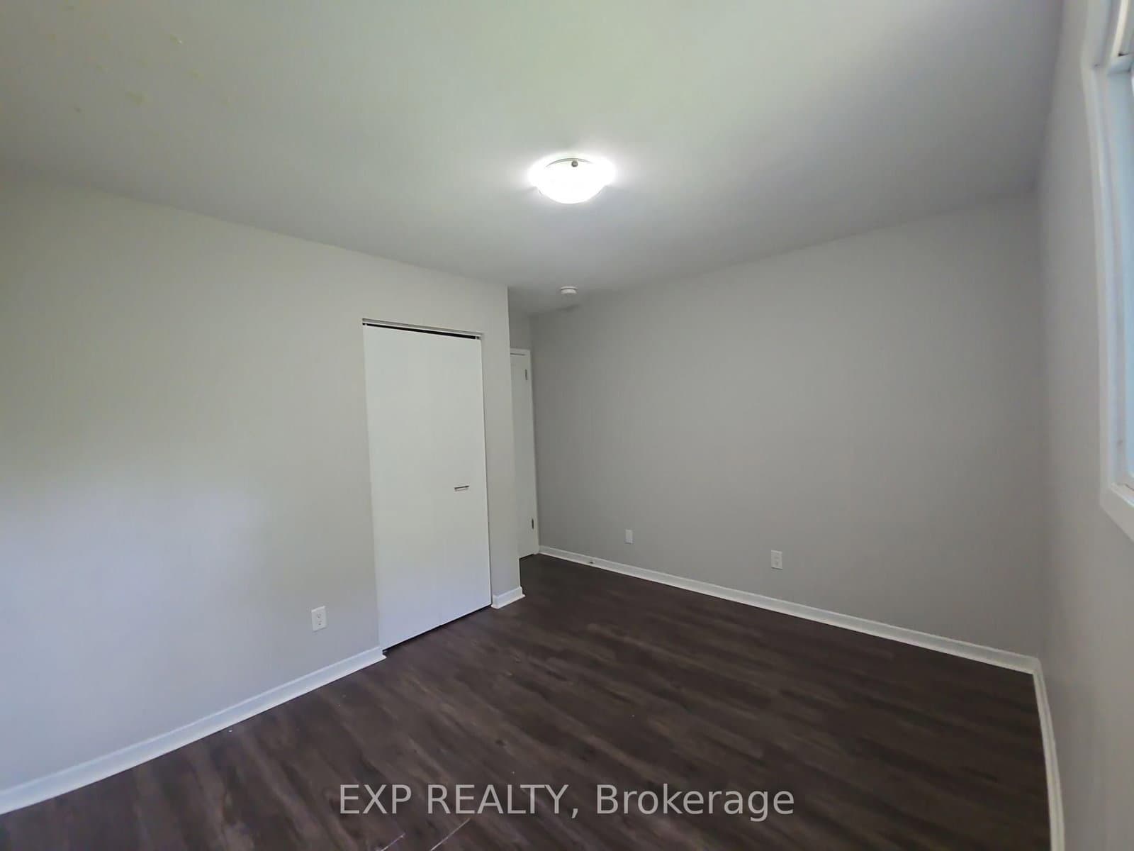 87 Wellington Street E, Unit Main Level thumbnail 22