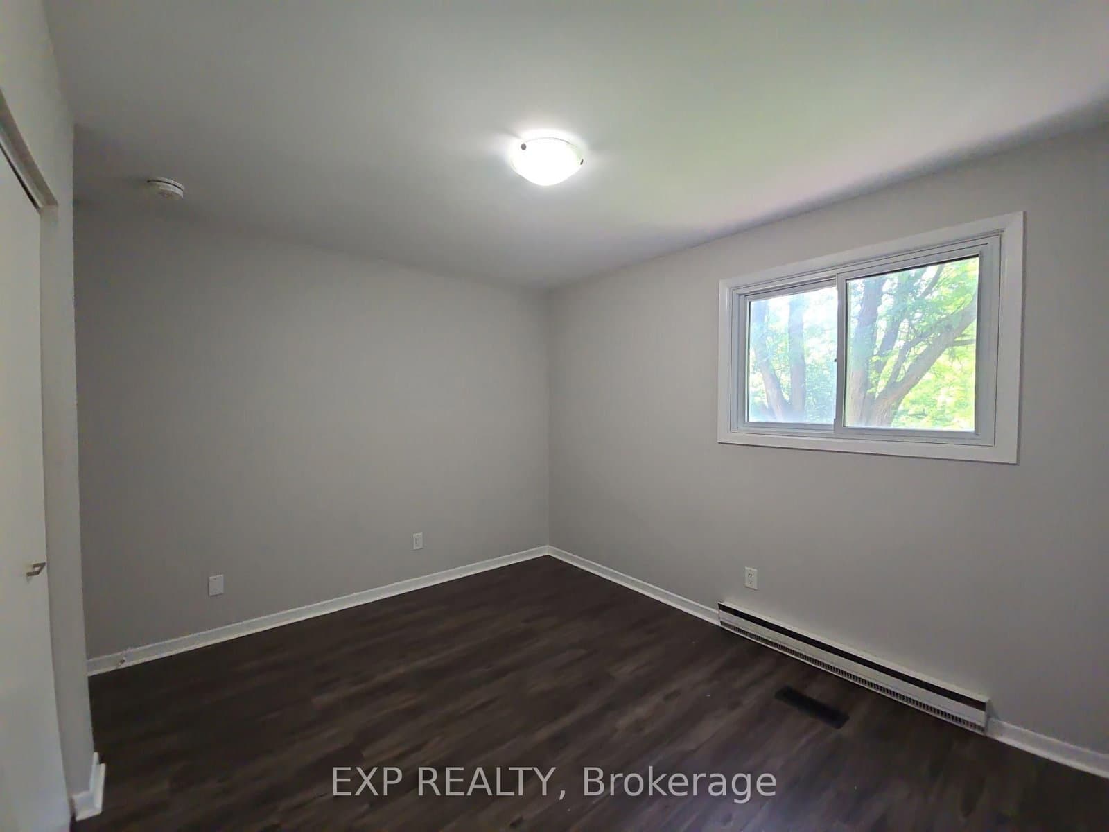 87 Wellington Street E, Unit Main Level thumbnail 23