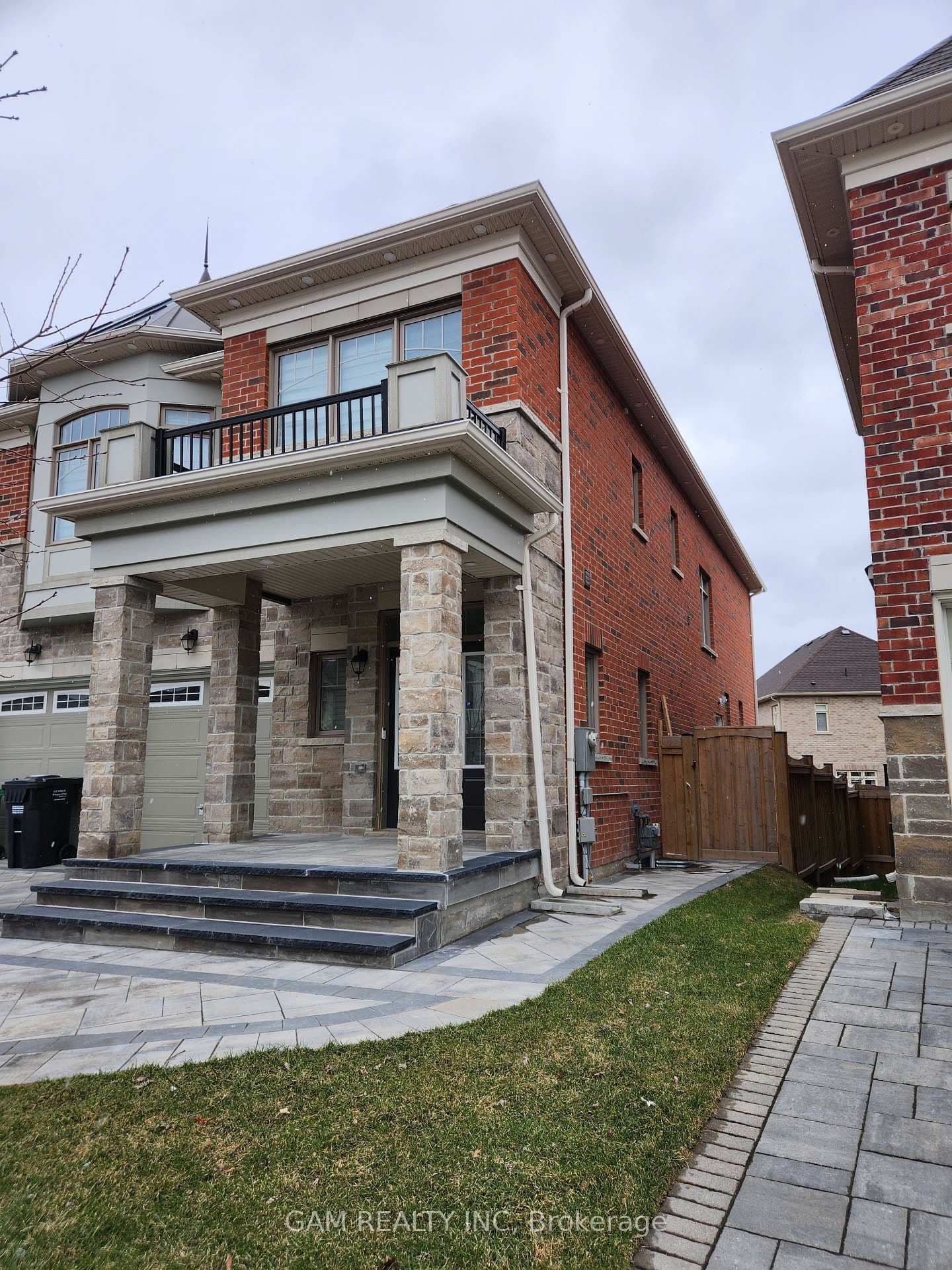 18 Provost Trail, Unit lower - Image 1