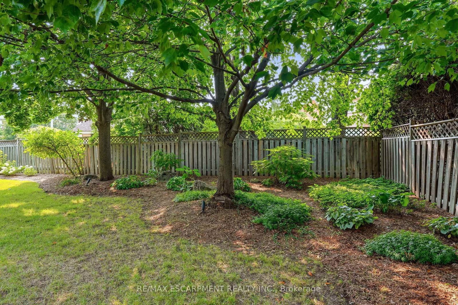 1154 Windrush Drive thumbnail 40