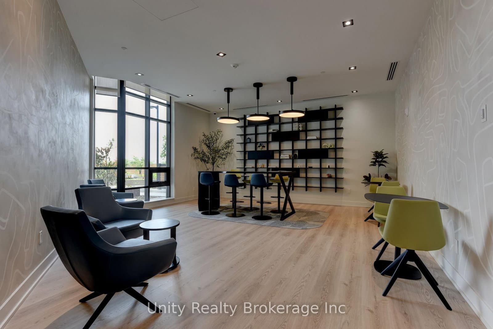 225 Malta Avenue E, Unit 302 thumbnail 10