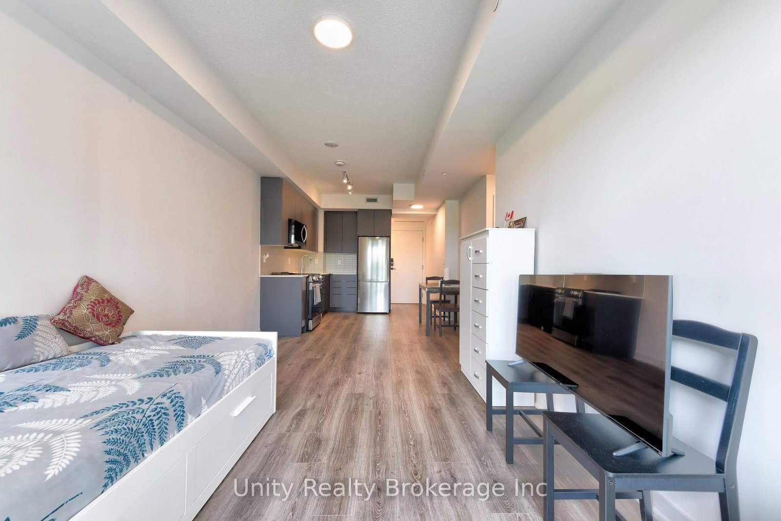 225 Malta Avenue E, Unit 302 thumbnail 21