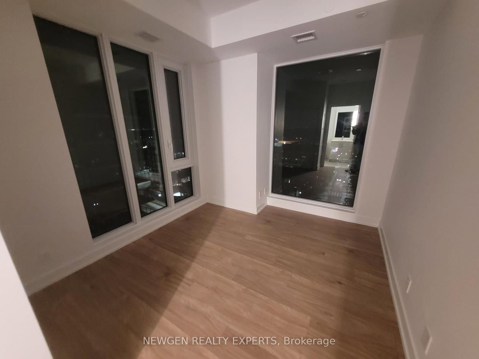 225 Veterans Drive W, Unit 1108 thumbnail 2