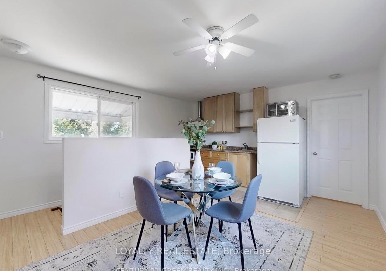 4 Mcmurchy Avenue S, Unit 1 thumbnail 17
