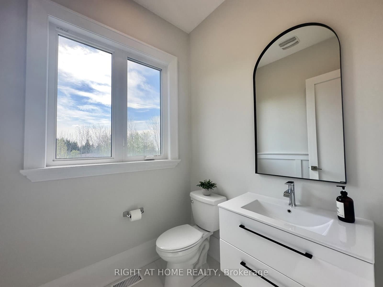 16158 Mount Pleasant Road thumbnail 16
