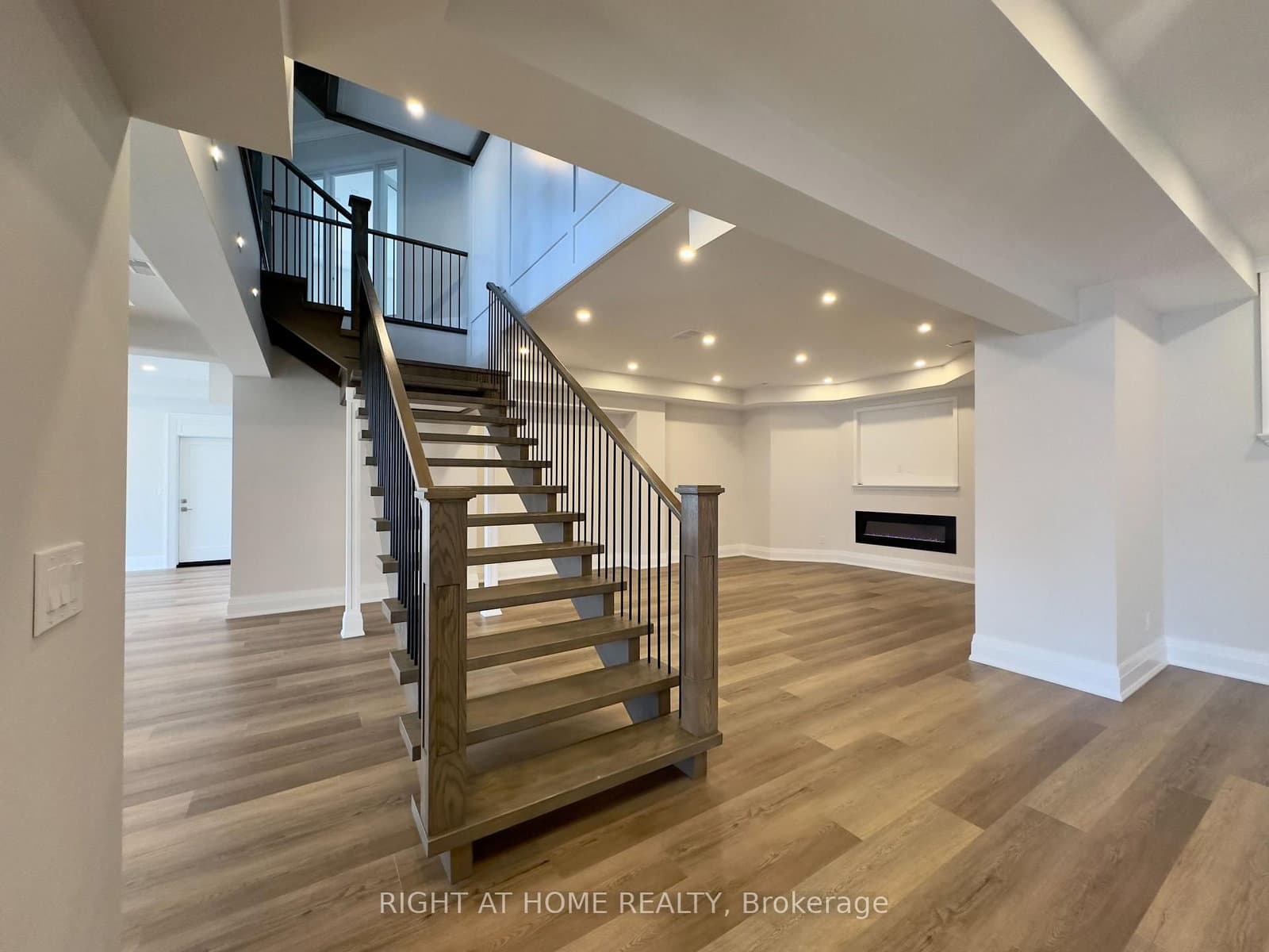 16158 Mount Pleasant Road thumbnail 34