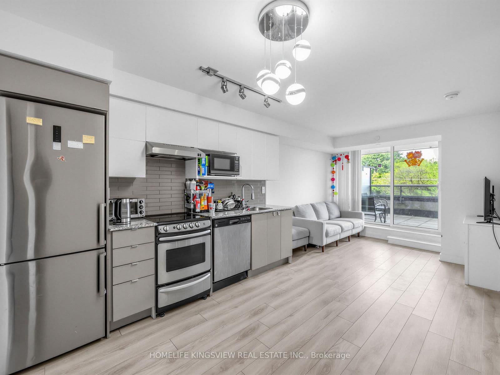 160 Flemington Road, Unit 311 thumbnail 6
