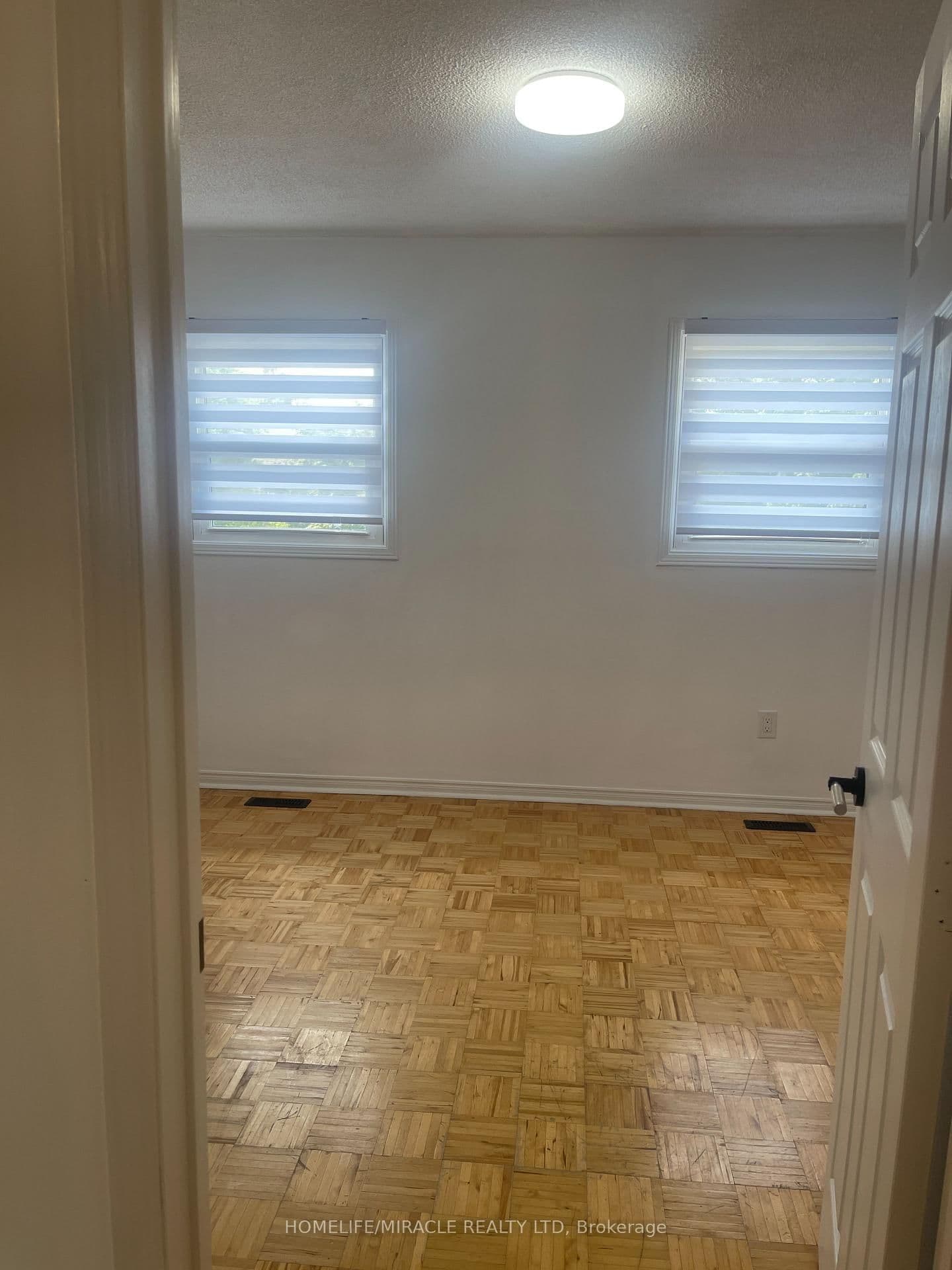 17 WAYNE NICOL Drive thumbnail 5