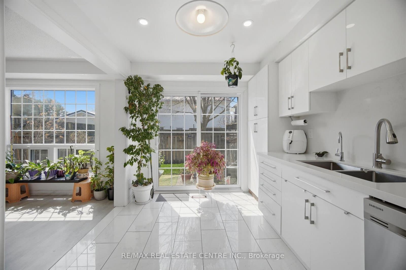 3 Hartnell Square, Unit 2 thumbnail 13