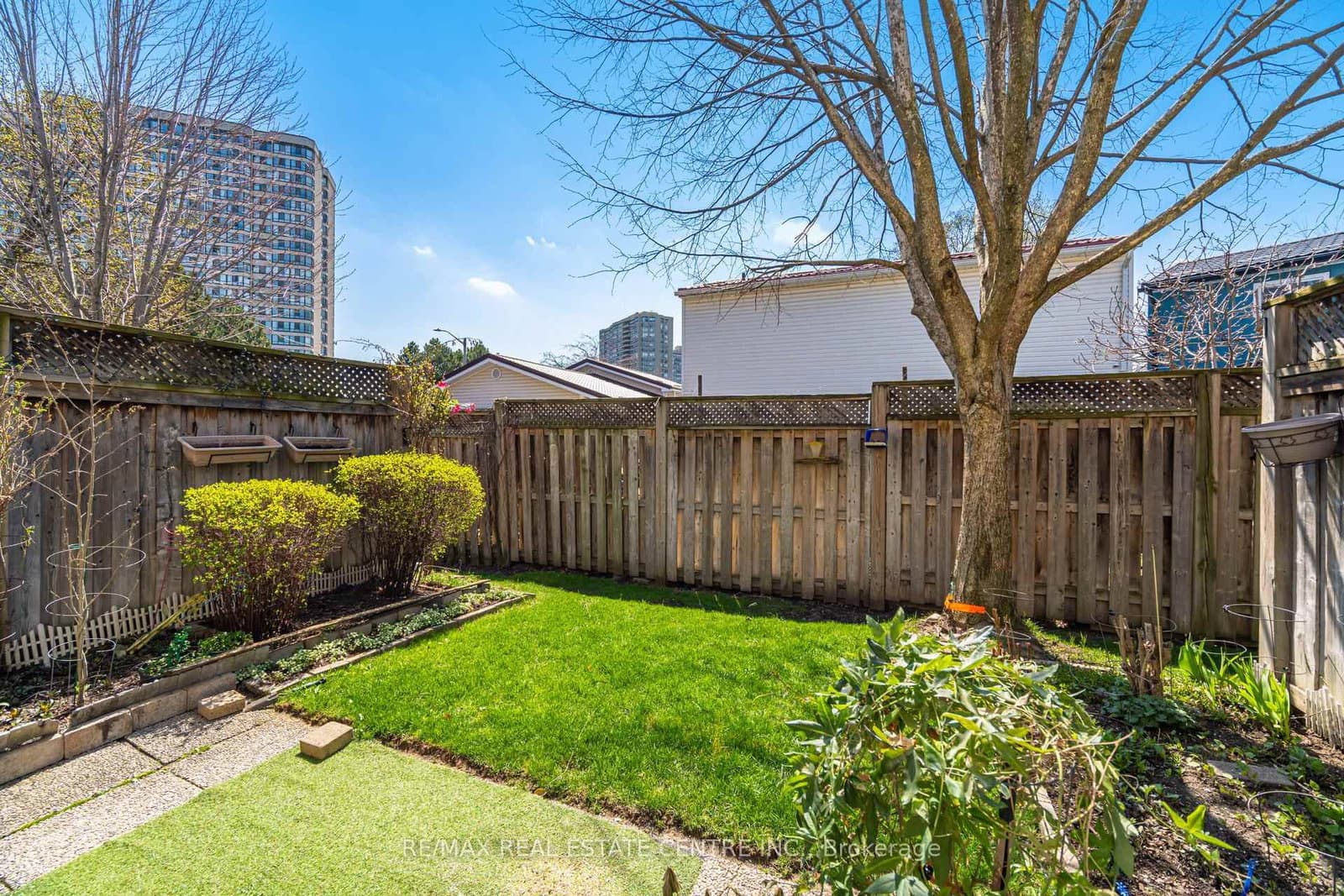 3 Hartnell Square, Unit 2 thumbnail 32