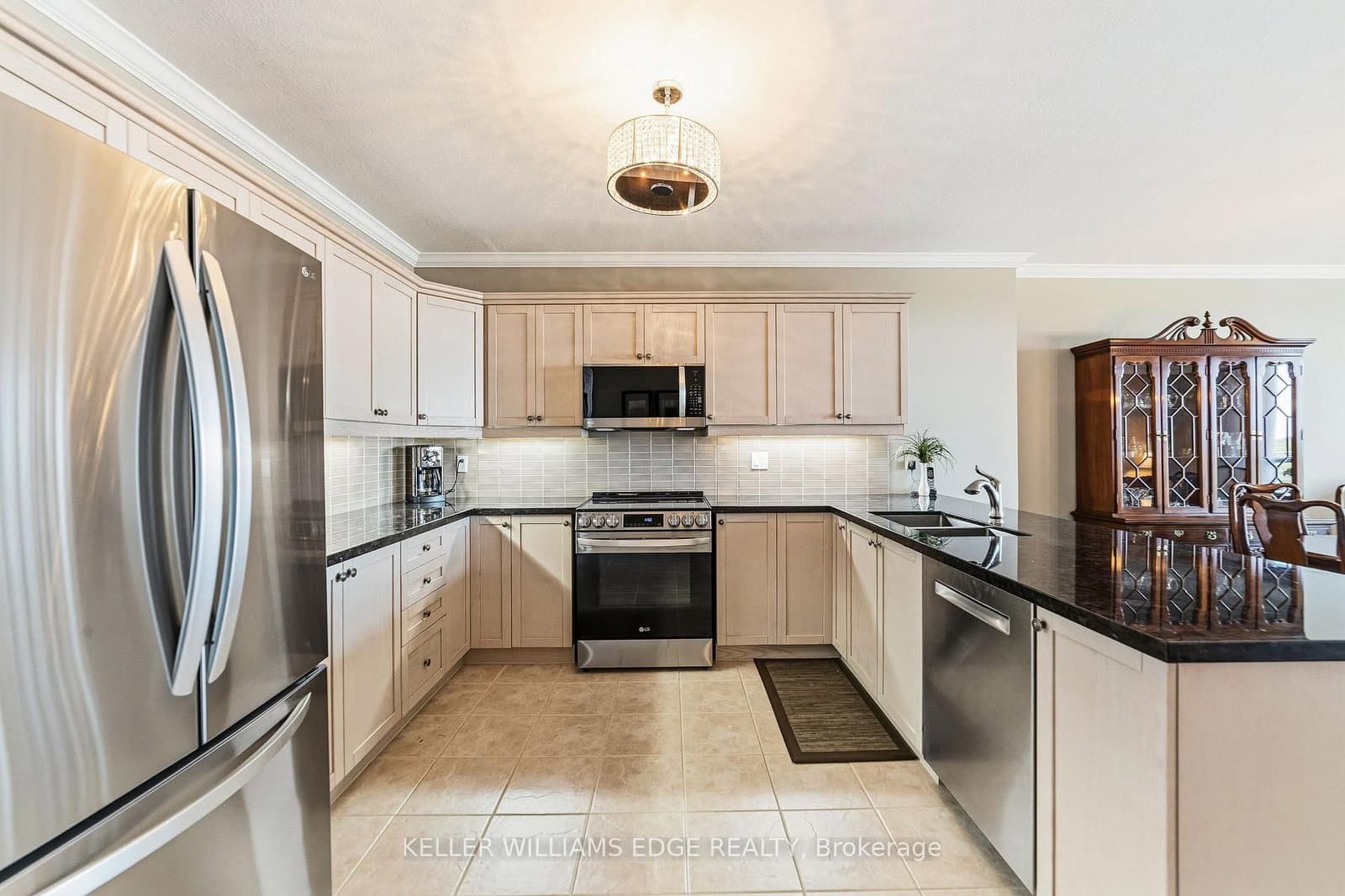 1998 Ironstone Drive, Unit 809 thumbnail 20
