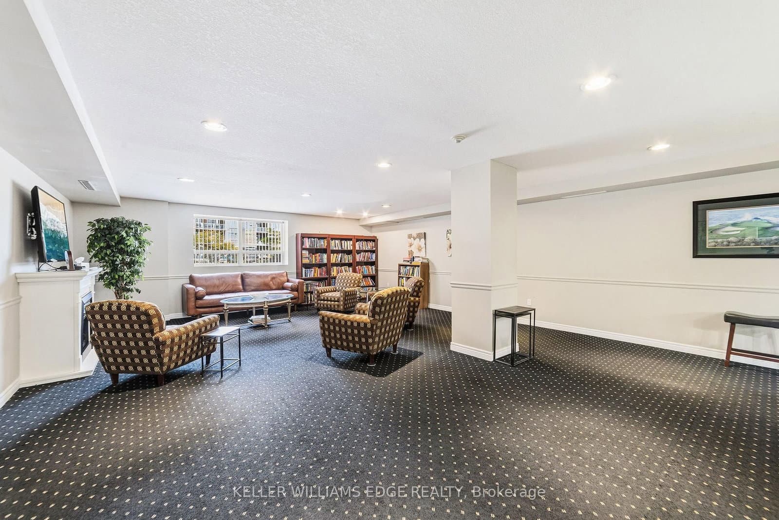 1998 Ironstone Drive, Unit 809 thumbnail 25