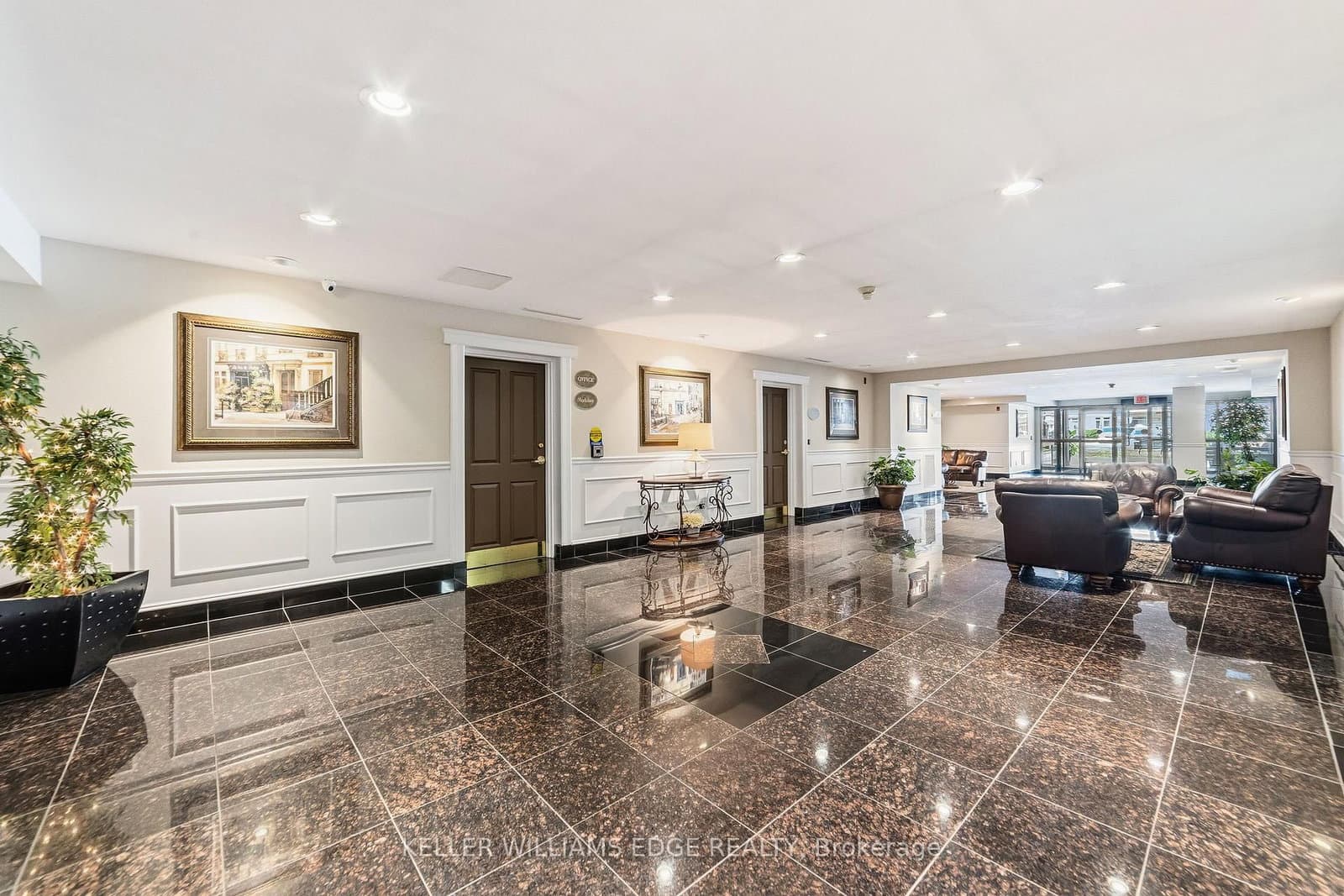 1998 Ironstone Drive, Unit 809 thumbnail 5