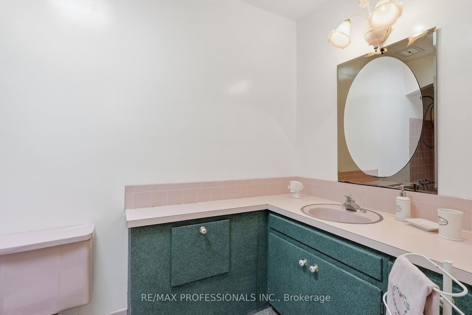 189 Edenbridge Drive thumbnail 23