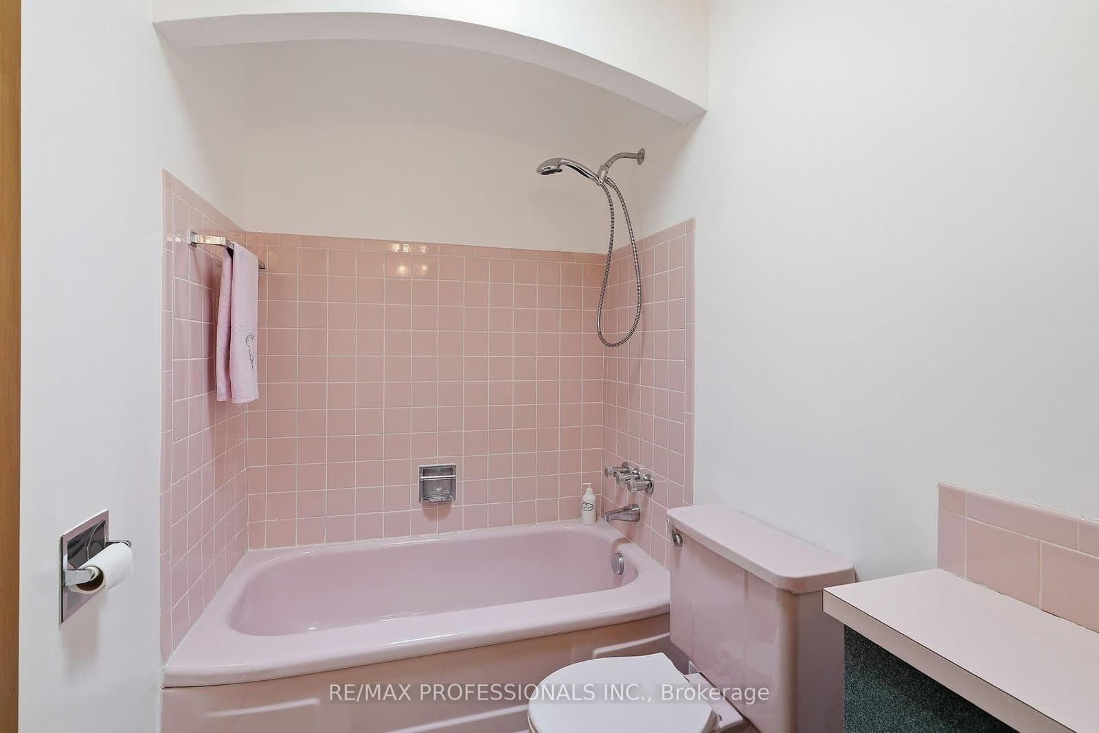 189 Edenbridge Drive thumbnail 24