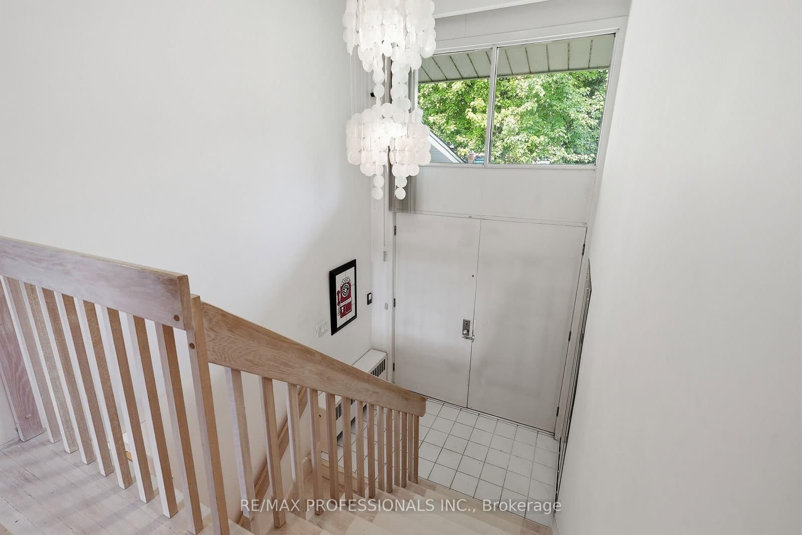 189 Edenbridge Drive thumbnail 3