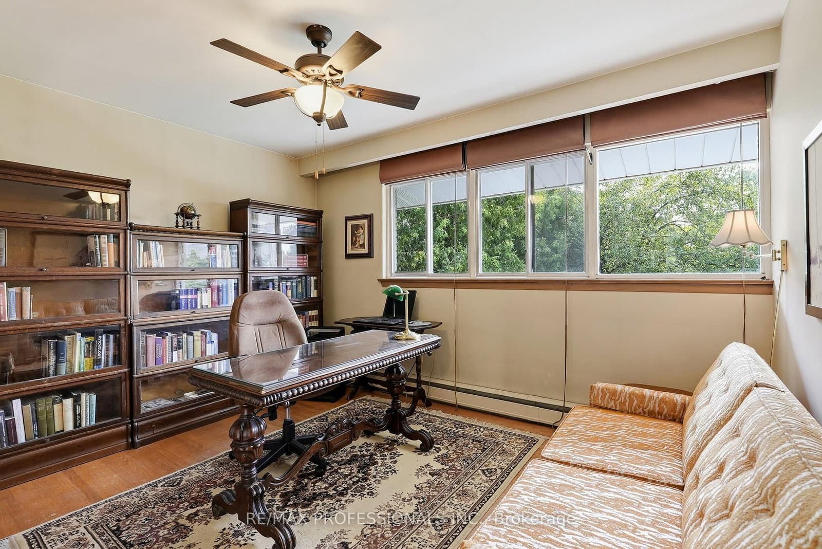 189 Edenbridge Drive thumbnail 31
