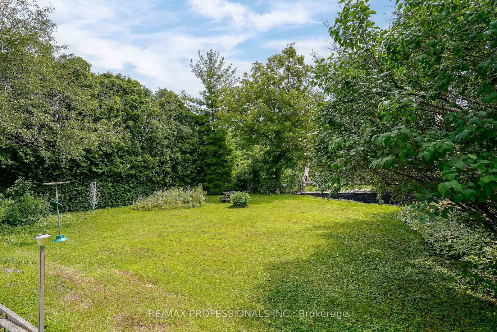 189 Edenbridge Drive thumbnail 40