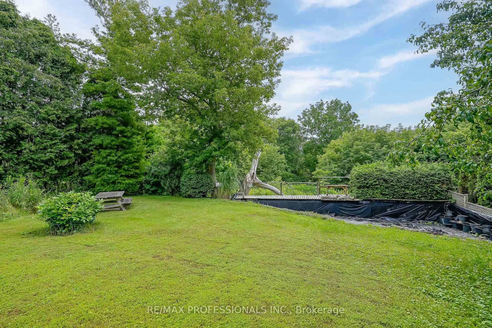 189 Edenbridge Drive thumbnail 42