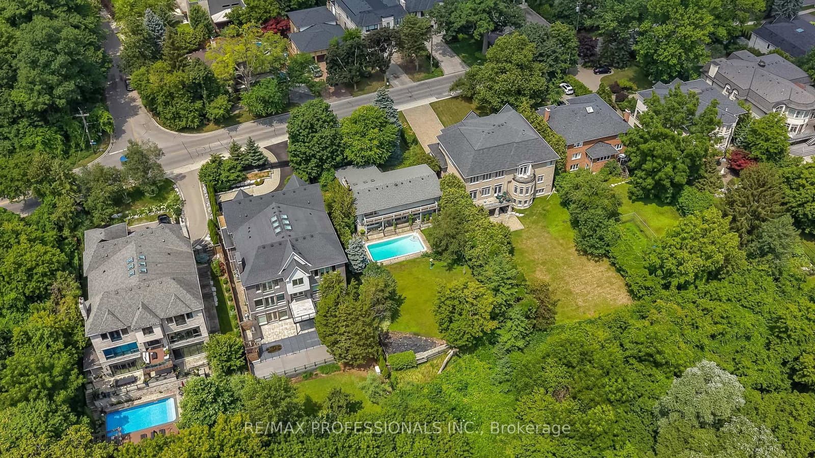 189 Edenbridge Drive thumbnail 47