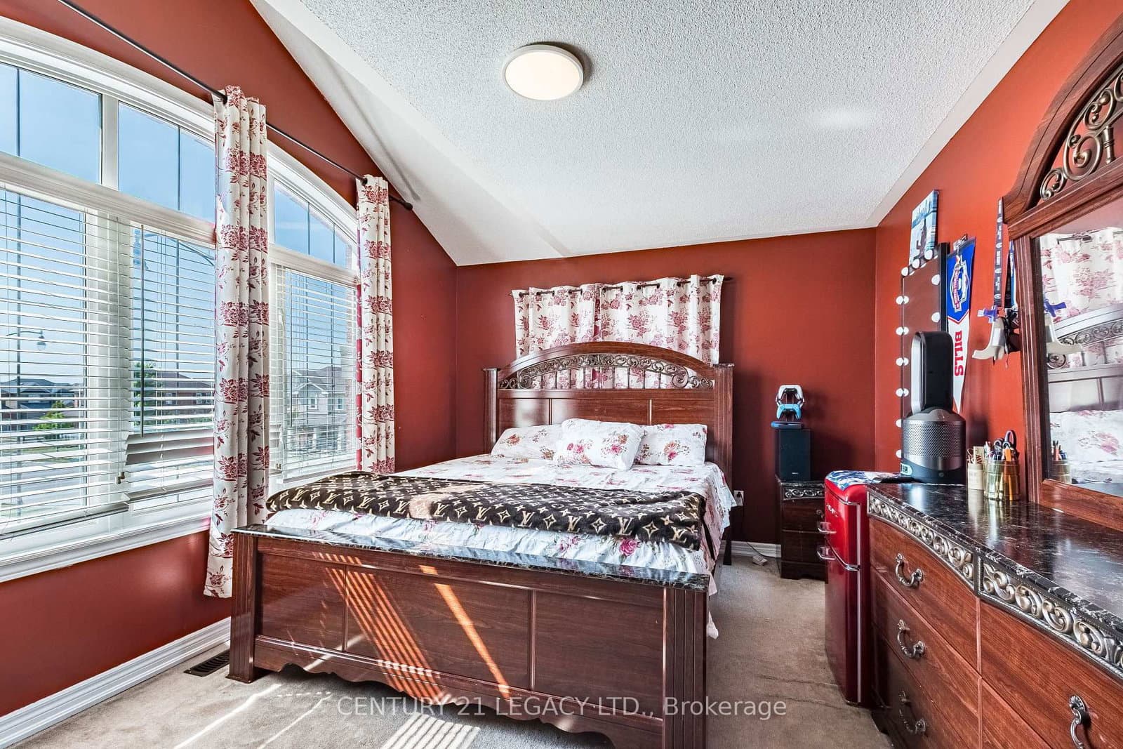 11 DRUMMONDVILLE Drive thumbnail 13