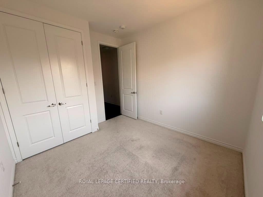 1514 Moira Crescent thumbnail 13