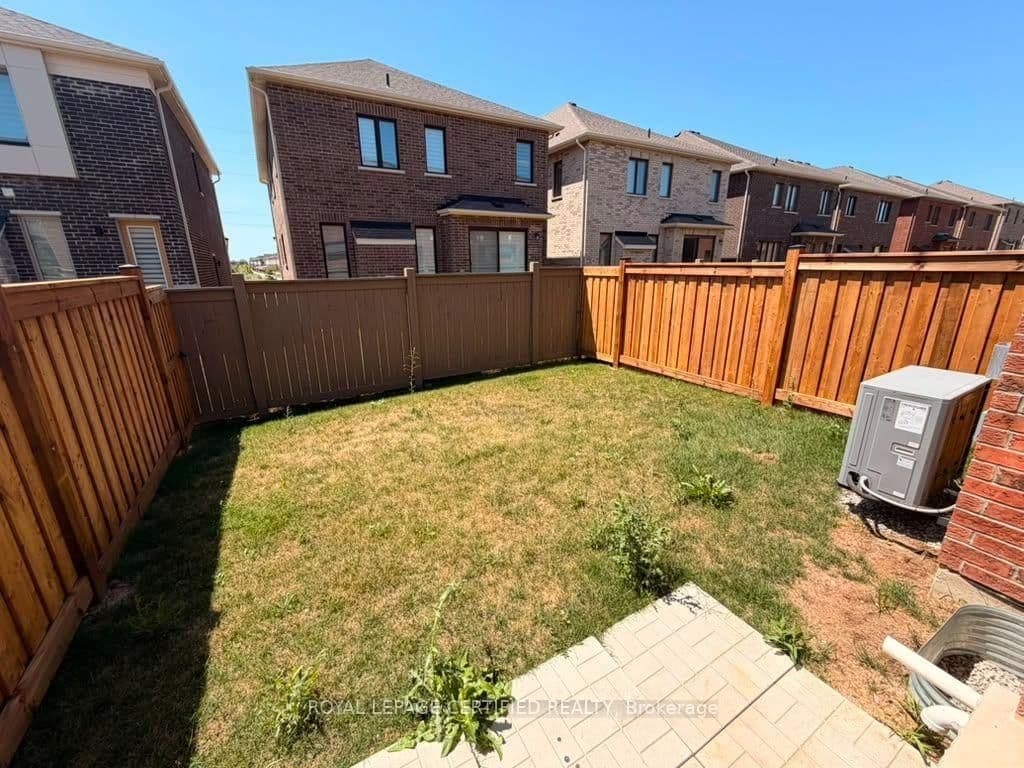 1514 Moira Crescent thumbnail 15