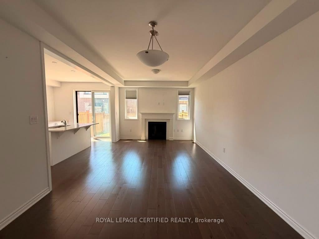 1514 Moira Crescent thumbnail 3