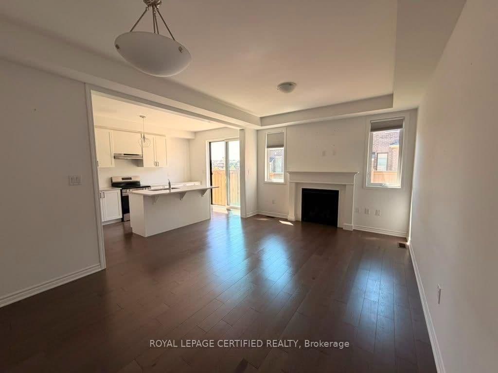1514 Moira Crescent thumbnail 4