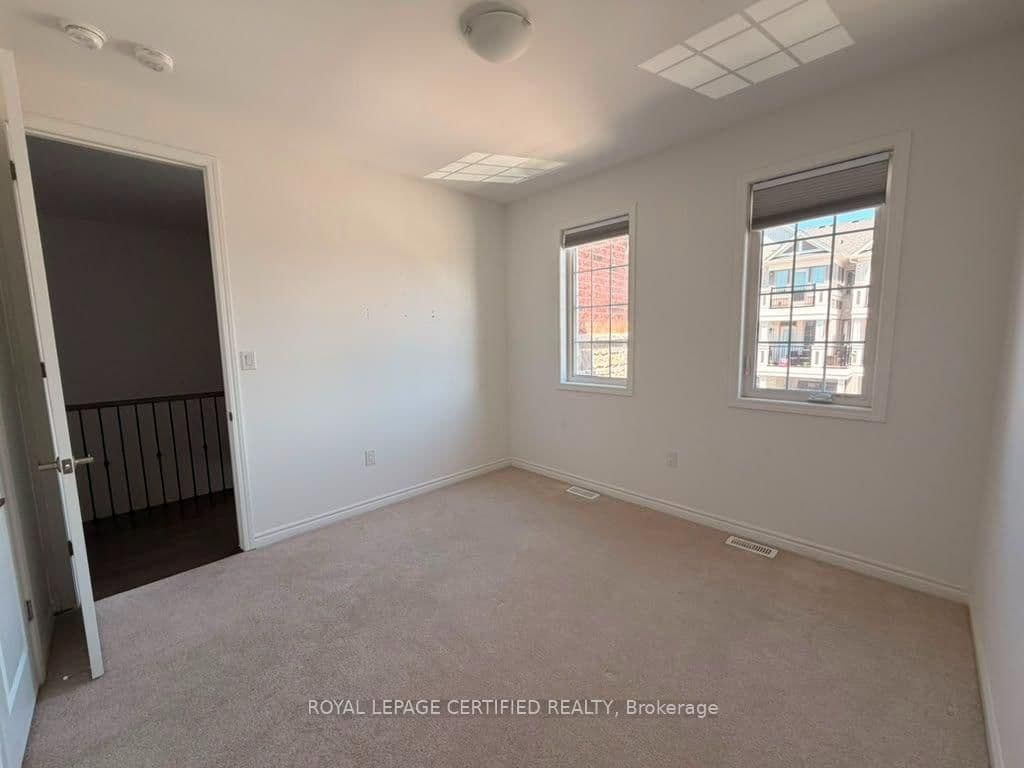 1514 Moira Crescent thumbnail 8