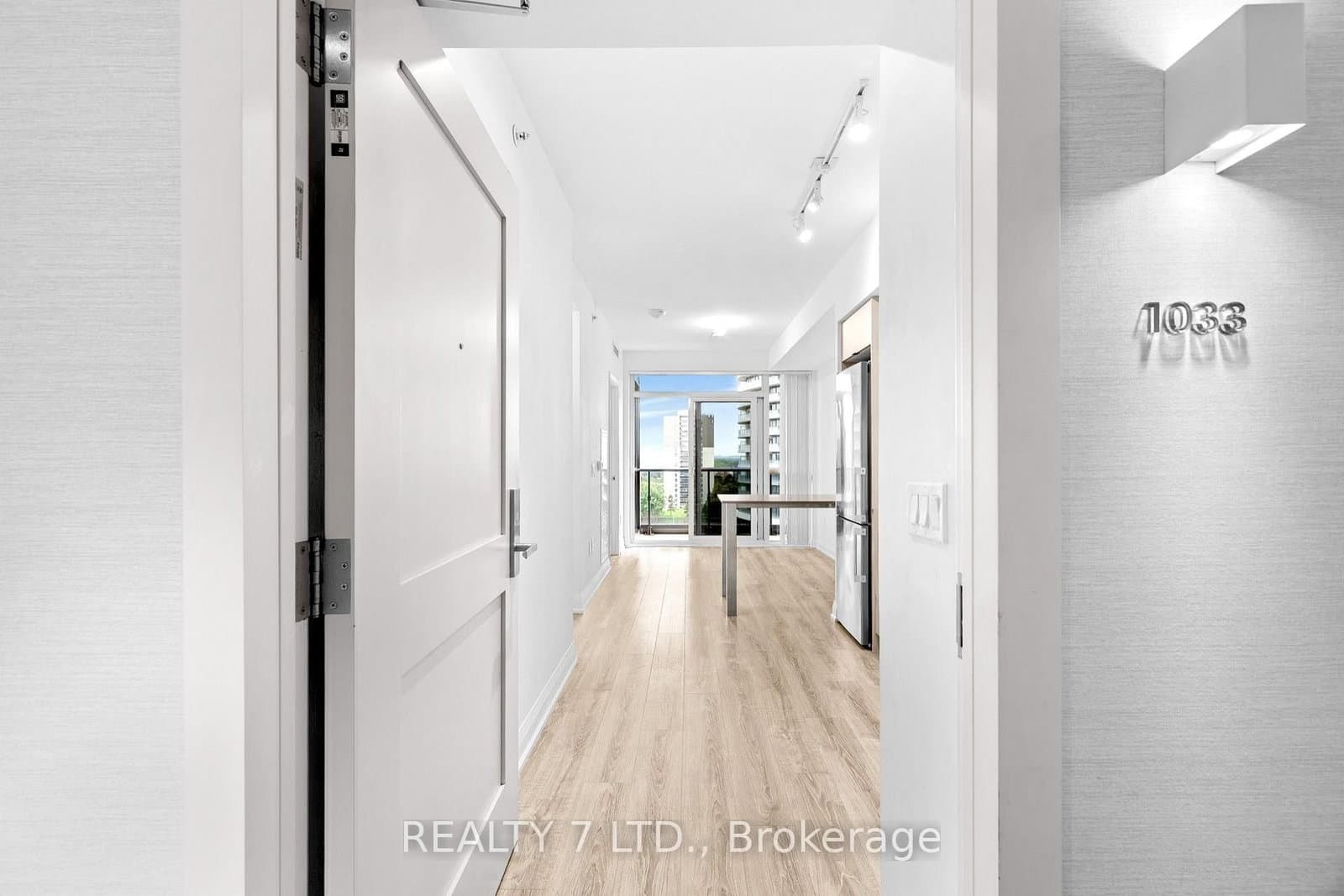26 Gibbs Road, Unit 1033 thumbnail 10