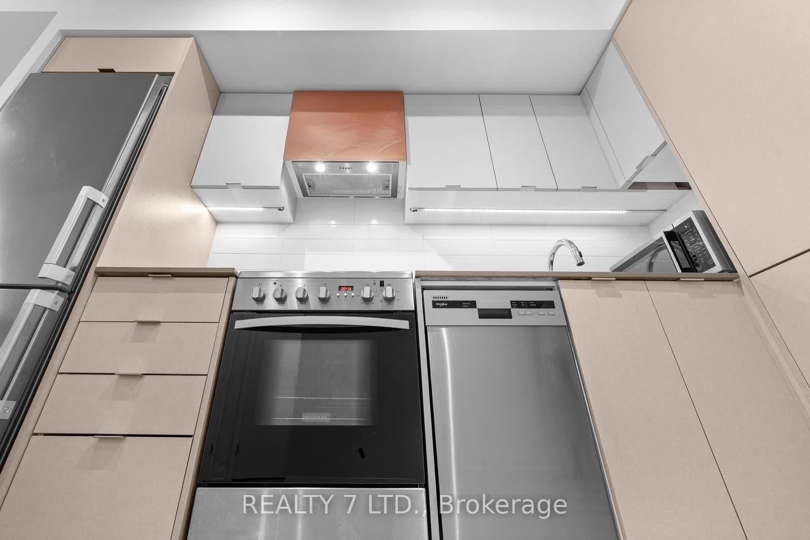 26 Gibbs Road, Unit 1033 thumbnail 15