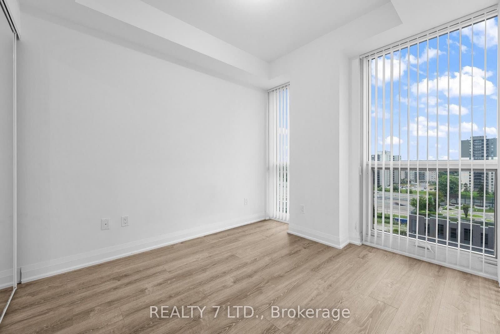 26 Gibbs Road, Unit 1033 thumbnail 26