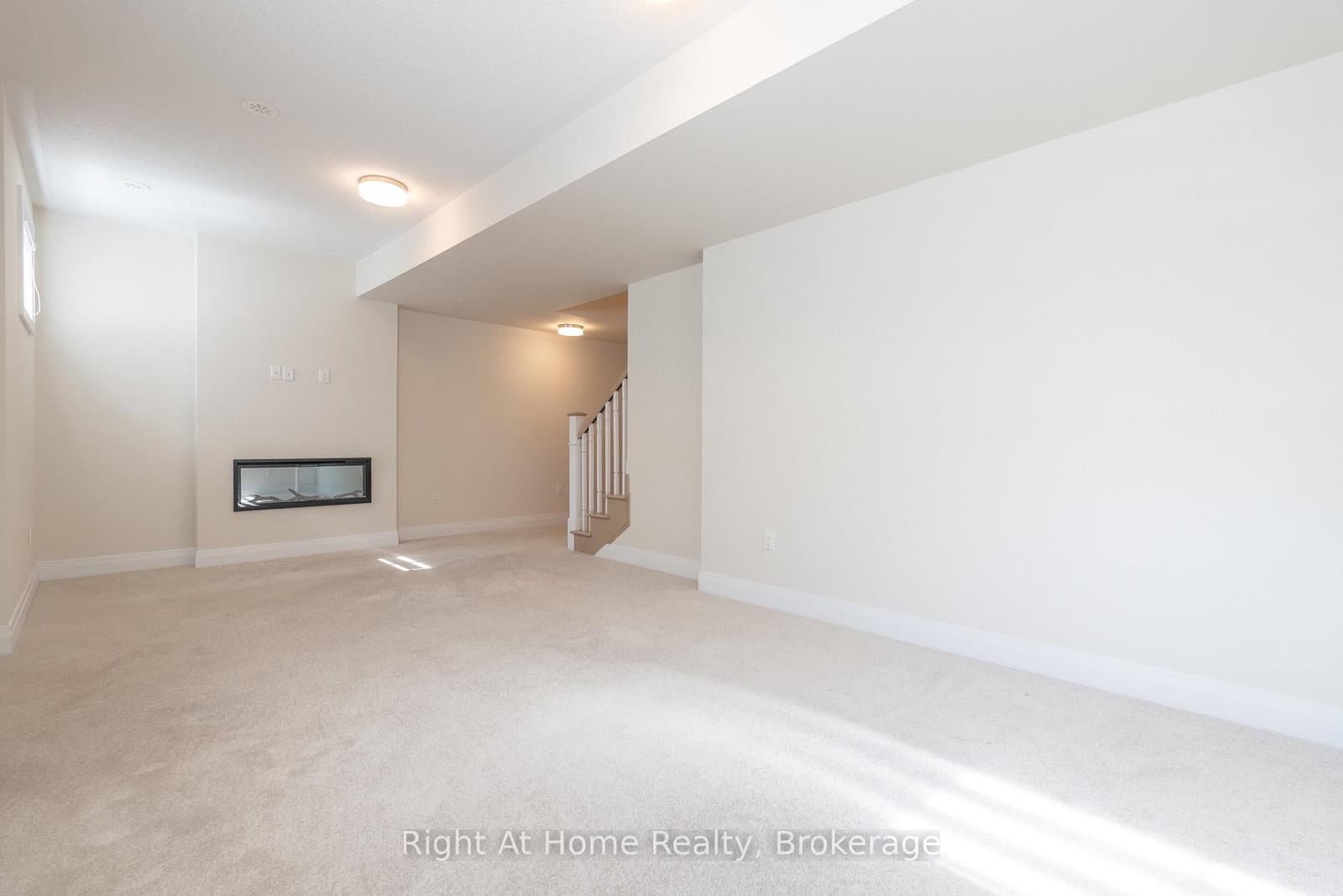 80 Settlers Road E thumbnail 43