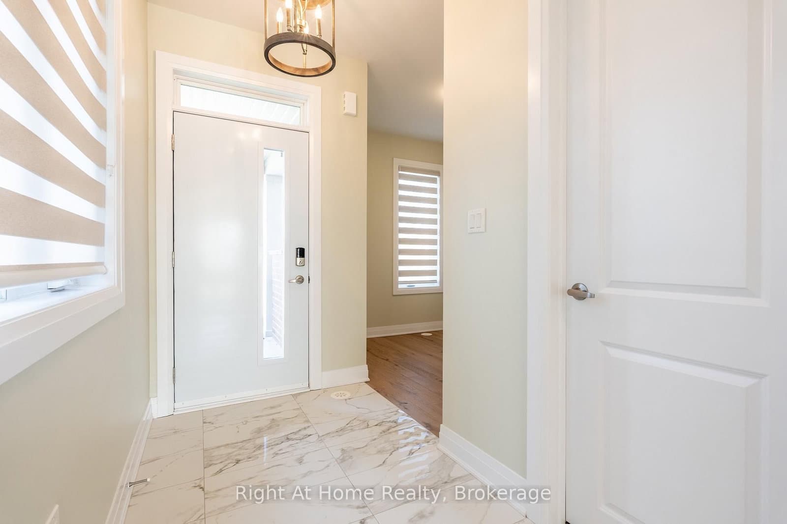 80 Settlers Road E thumbnail 6