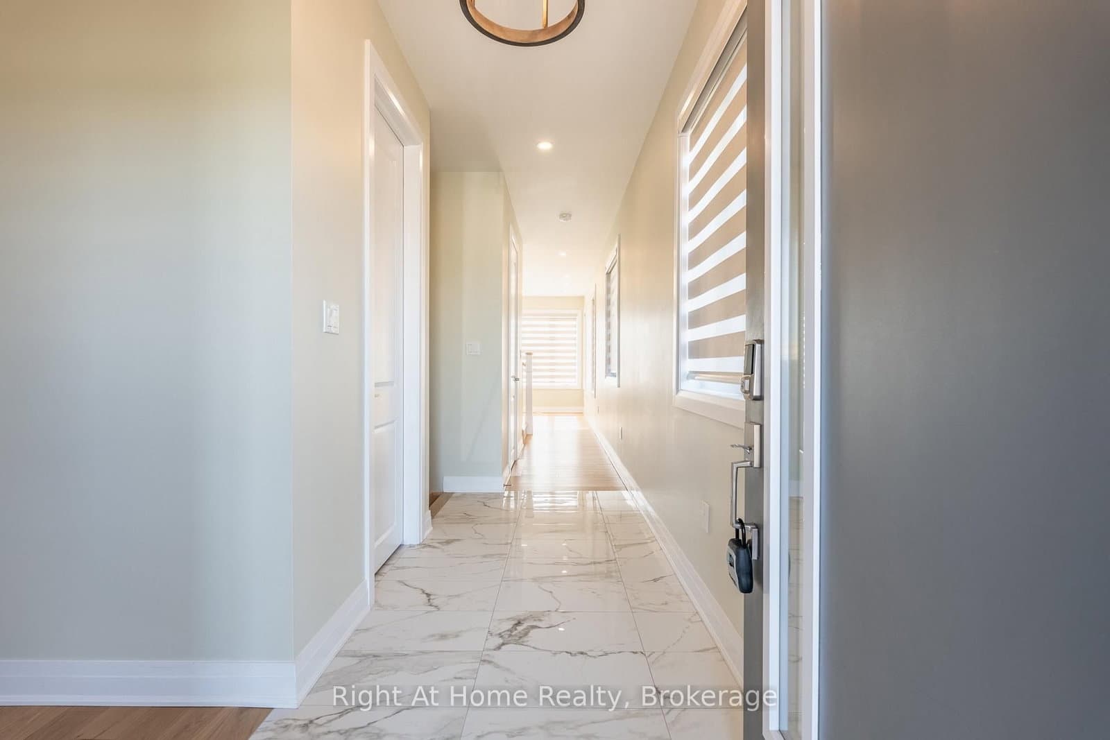 80 Settlers Road E thumbnail 7