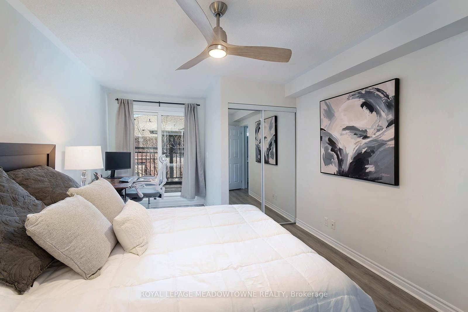 10 Carnation Avenue, Unit 19 thumbnail 19